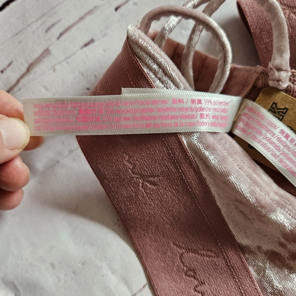 NWTS Victoria's Secret Pink Velvety Soft Bralette Size Small - Picture 7 of 7